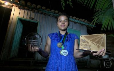 Paraense de 18 anos tem mais de 15 prêmios por criar tijolo de caroço de açaí